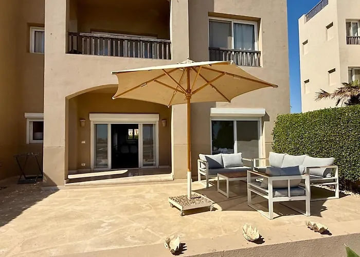 Appartamento Scenic 2br Ground Floor - Free Pool& Lagoon Access In Elgouna Hurghada